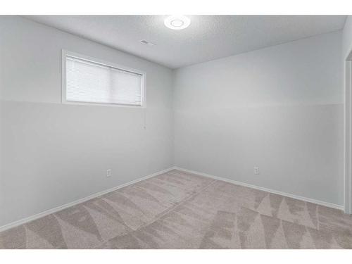 55 Willowbrook Crescent Nw, Airdrie, AB - Indoor Photo Showing Other Room