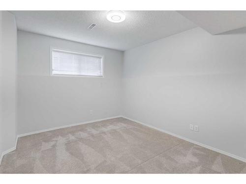 55 Willowbrook Crescent Nw, Airdrie, AB - Indoor Photo Showing Other Room