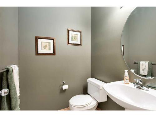 12 Arbour Glen Green Nw, Calgary, AB - Indoor Photo Showing Bathroom