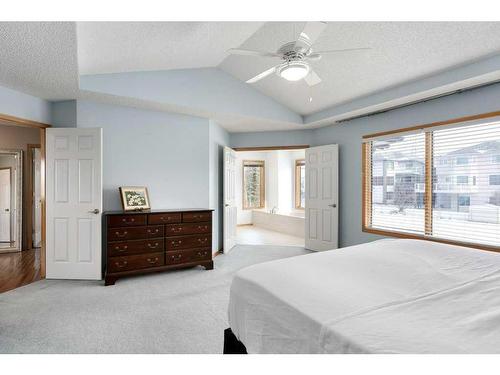 12 Arbour Glen Green Nw, Calgary, AB - Indoor Photo Showing Bedroom