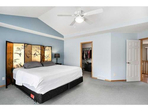 12 Arbour Glen Green Nw, Calgary, AB - Indoor Photo Showing Bedroom