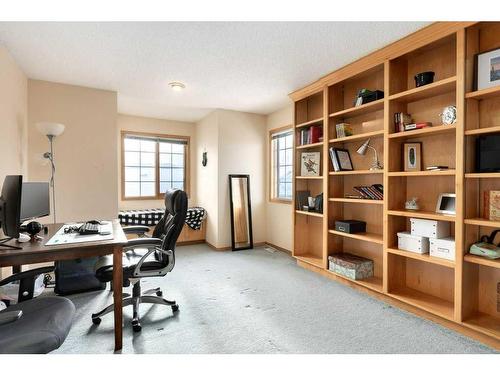 12 Arbour Glen Green Nw, Calgary, AB - Indoor Photo Showing Office