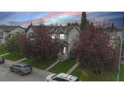 207 Cranberry Way SE Calgary, AB T3M 1K1