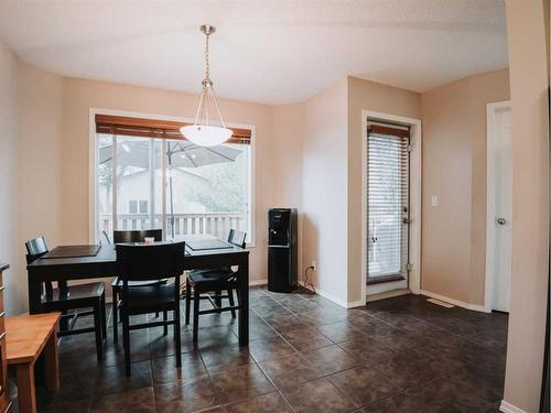 207 Cranberry Way Se, Calgary, AB - Indoor Photo Showing Dining Room