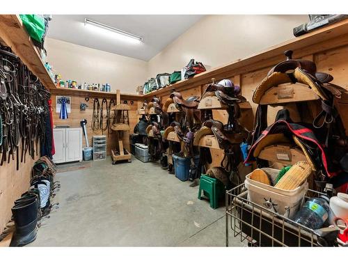 3245 Township Road 292, Rural Mountain View County, AB - Indoor Photo Showing Garage