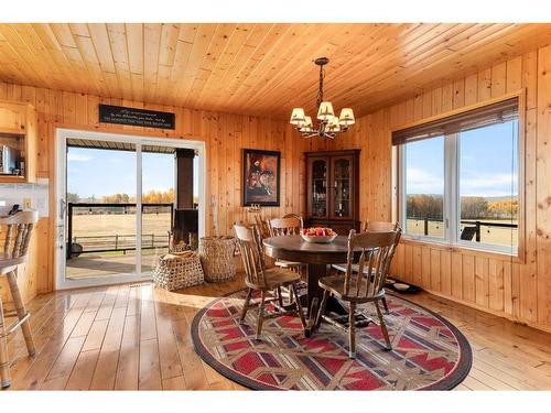 3245 Township Road 292, Rural Mountain View County, AB - Indoor Photo Showing Dining Room