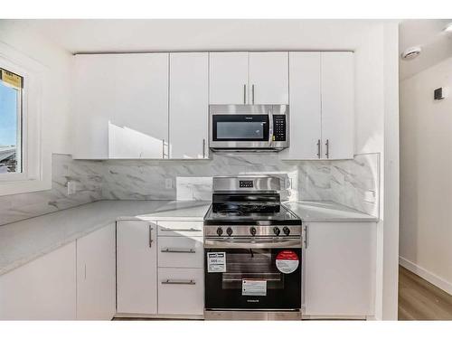 149 Eagle Road North, Lethbridge, AB - Indoor Photo Showing Kitchen