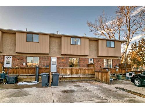 604 Westchester Road, Strathmore, AB - Outdoor With Exterior