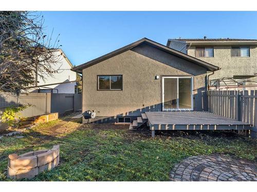 19 Deer Lane Road Se, Calgary, AB - Outdoor