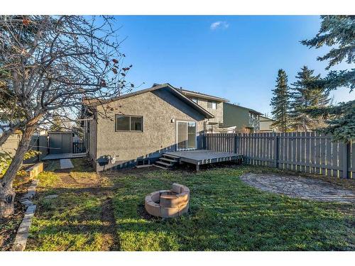 19 Deer Lane Road Se, Calgary, AB - Outdoor