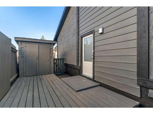 19 Deer Lane Road Se, Calgary, AB - Outdoor With Deck Patio Veranda With Exterior