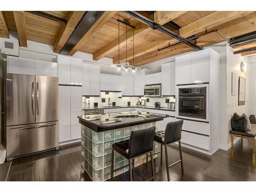 107-1117 1 Street Sw, Calgary, AB - Indoor Photo Showing Kitchen With Stainless Steel Kitchen