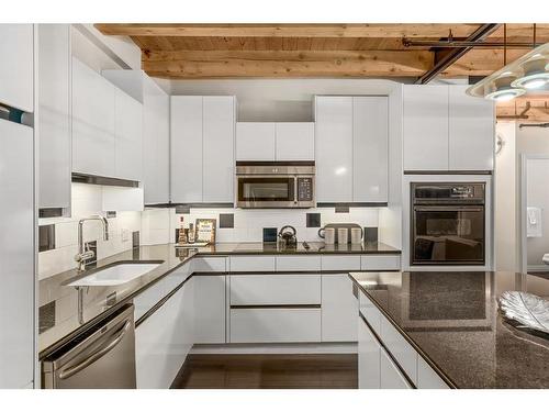 107-1117 1 Street Sw, Calgary, AB - Indoor Photo Showing Kitchen With Stainless Steel Kitchen With Upgraded Kitchen