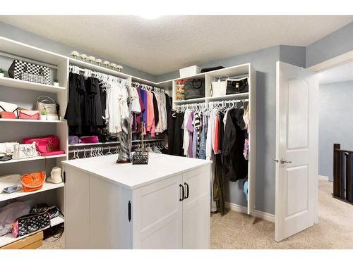 52 Mahogany Heath Se, Calgary, AB - Indoor With Storage