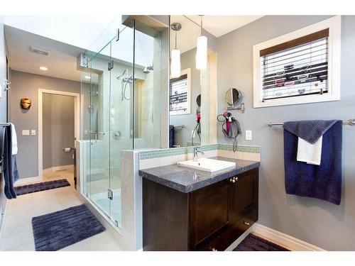 52 Mahogany Heath Se, Calgary, AB - Indoor Photo Showing Bathroom