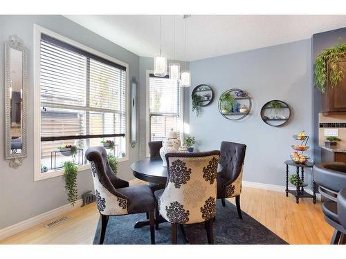 52 Mahogany Heath Se, Calgary, AB - Indoor Photo Showing Dining Room