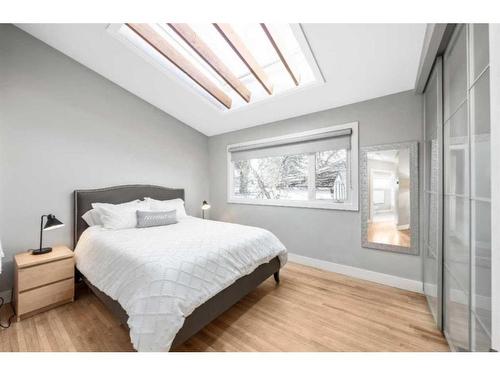 21 Holden Road Sw, Calgary, AB - Indoor Photo Showing Bedroom