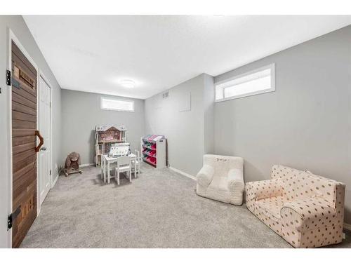 21 Holden Road Sw, Calgary, AB - Indoor Photo Showing Basement