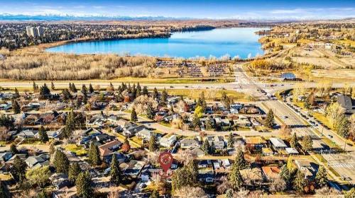 21 Holden Road Sw, Calgary, AB - Outdoor With View