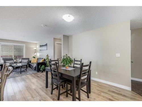 102-7110 80 Avenue Ne, Calgary, AB - Indoor Photo Showing Dining Room