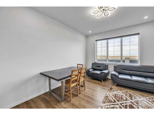 52 Cityline Square Ne, Calgary, AB - Indoor Photo Showing Living Room