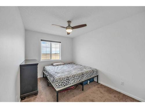 52 Cityline Square Ne, Calgary, AB - Indoor Photo Showing Bedroom