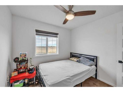 52 Cityline Square Ne, Calgary, AB - Indoor Photo Showing Bedroom