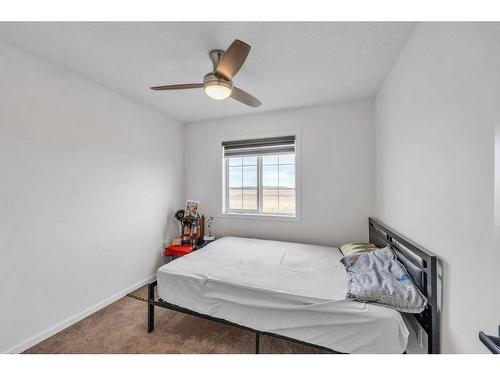 52 Cityline Square Ne, Calgary, AB - Indoor Photo Showing Bedroom