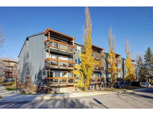 419-816 89 Avenue Sw, Calgary, AB - Outdoor With Balcony With Facade