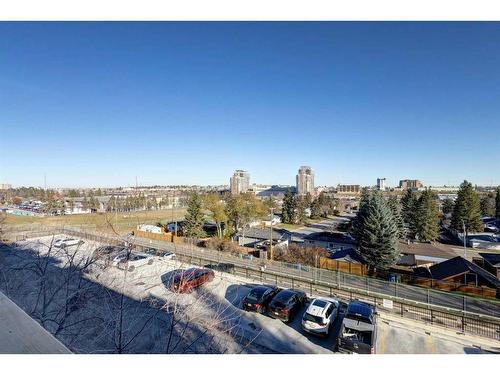 419-816 89 Avenue Sw, Calgary, AB - Outdoor With View