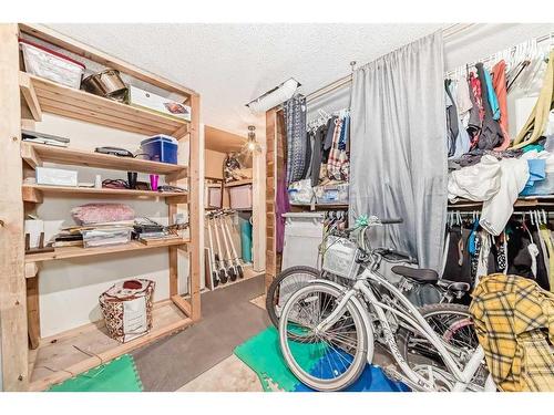 23 Deer Place Se, Calgary, AB - Indoor With Storage