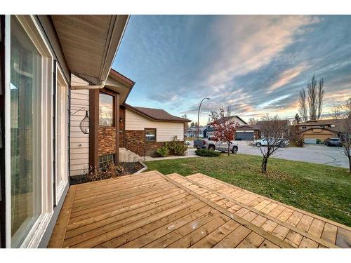 23 Deer Place Se, Calgary, AB - Outdoor With Exterior