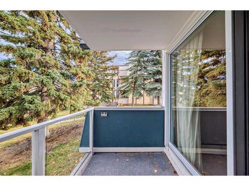 103-312 Cedar Crescent Sw, Calgary, AB - Outdoor With Balcony