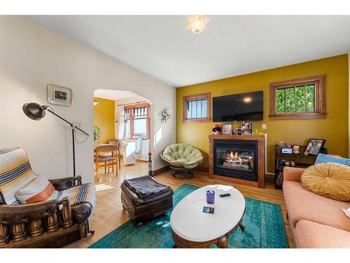 5336 2 Street Sw, Calgary, AB - Indoor Photo Showing Living Room With Fireplace