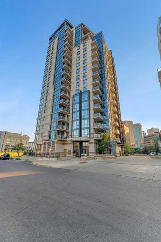 1108-325 3 Street Se, Calgary, AB - Outdoor With Balcony With Facade