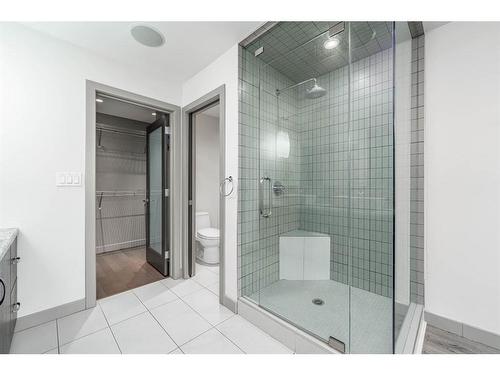 303-530 12 Avenue Sw, Calgary, AB - Indoor Photo Showing Bathroom