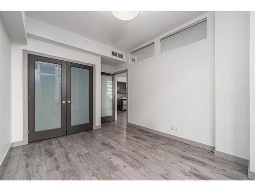 303-530 12 Avenue Sw, Calgary, AB - Indoor Photo Showing Other Room