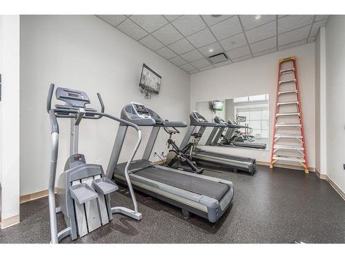 303-530 12 Avenue Sw, Calgary, AB - Indoor Photo Showing Gym Room