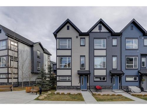 302-15 Evanscrest Park Nw, Calgary, AB - Outdoor With Facade