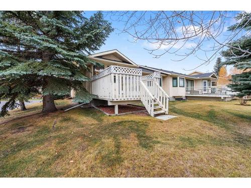 3 Sunlake Close Se, Calgary, AB - Outdoor