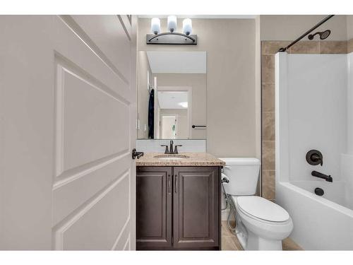 146 Savanna Walk Ne, Calgary, AB - Indoor Photo Showing Bathroom