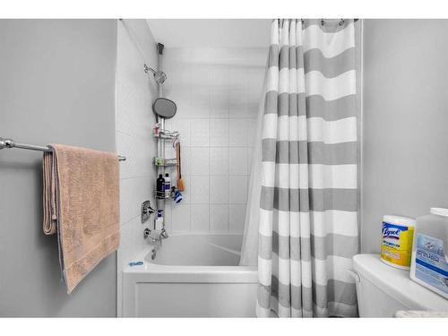 90 Cityscape Terrace Ne, Calgary, AB - Indoor Photo Showing Bathroom