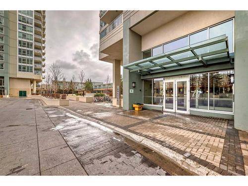 1706-77 Spruce Place Sw, Calgary, AB - Outdoor