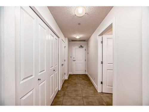 1706-77 Spruce Place Sw, Calgary, AB - Indoor Photo Showing Other Room