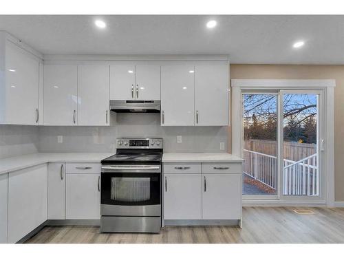 103 Pineson Place Ne, Calgary, AB - Indoor Photo Showing Kitchen