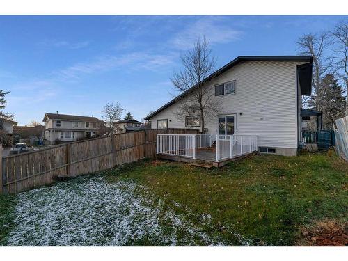 103 Pineson Place Ne, Calgary, AB - Outdoor