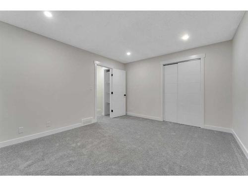 37-195 Manora Place Ne, Calgary, AB - Indoor Photo Showing Other Room