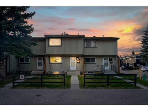 37-195 Manora Place Ne, Calgary, AB - Outdoor With Deck Patio Veranda With Facade