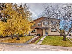 2915 Cedarbrae Drive SW Calgary, AB T2W 3G5