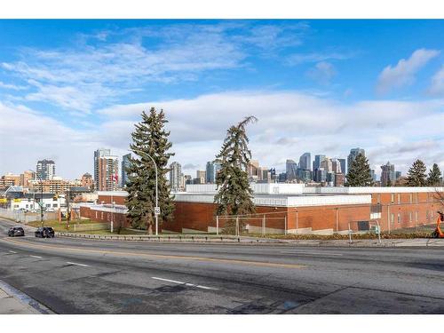 1409 22 Avenue Sw, Calgary, AB - Outdoor With View